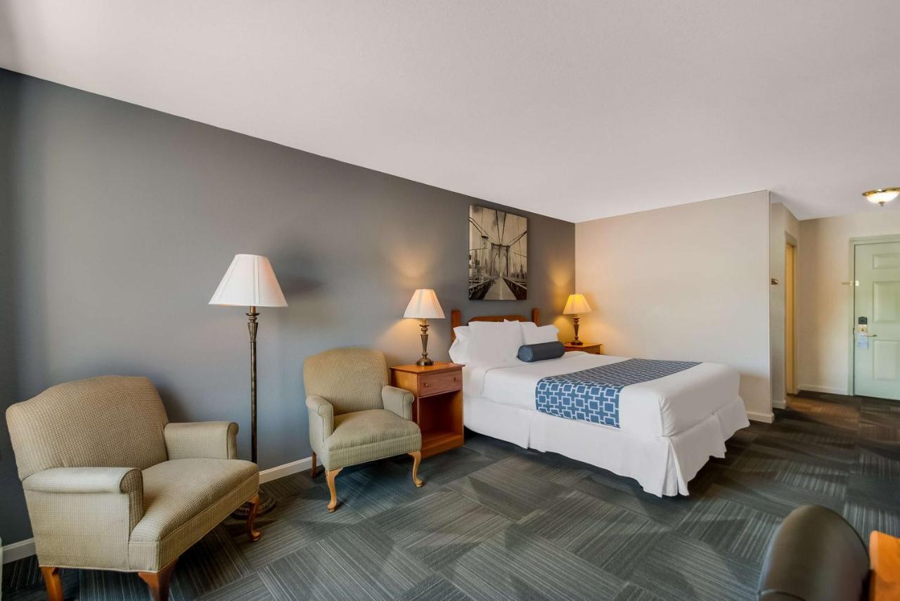 Surestay Plus Hotel By Best Western Berkeley Springs Exterior photo