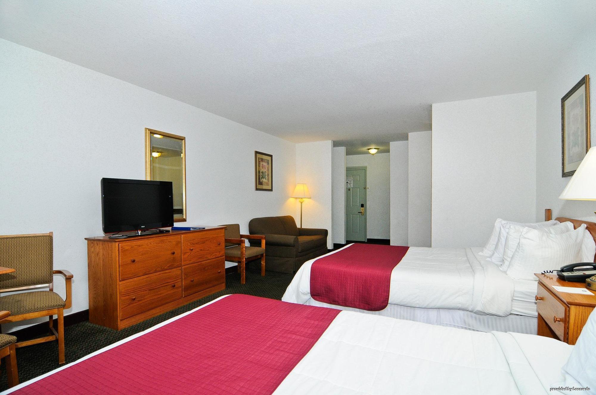 Surestay Plus Hotel By Best Western Berkeley Springs Room photo